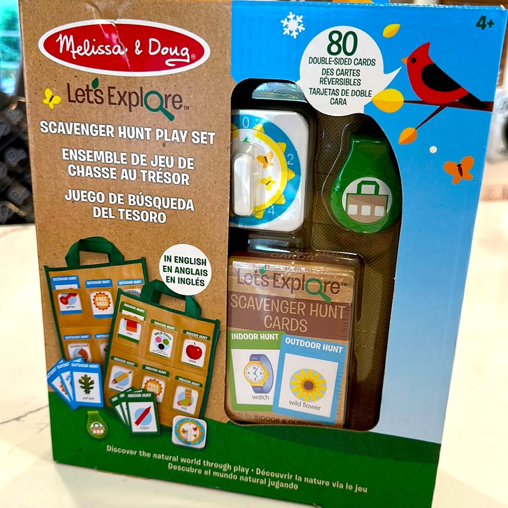 NWT Melissa & Doug Let’s Explore Scavenger Hunt Play Set